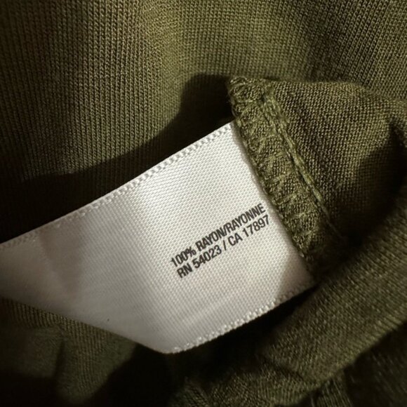 Old Navy Olive Green Tie Keyhole Top. Size Large. - Picture 3 of 3